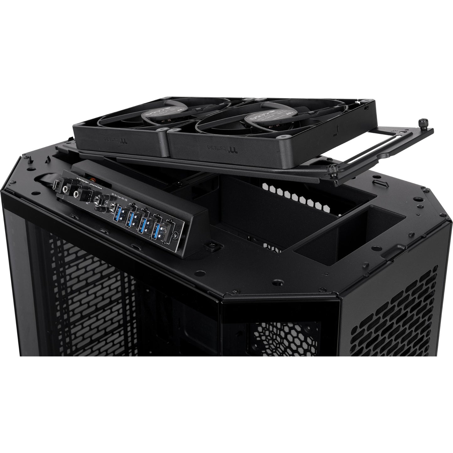 Custodia midi tower Thermaltake the tower 600 (nera | 4x USB-A | 1x USB-C | vetro temperato)