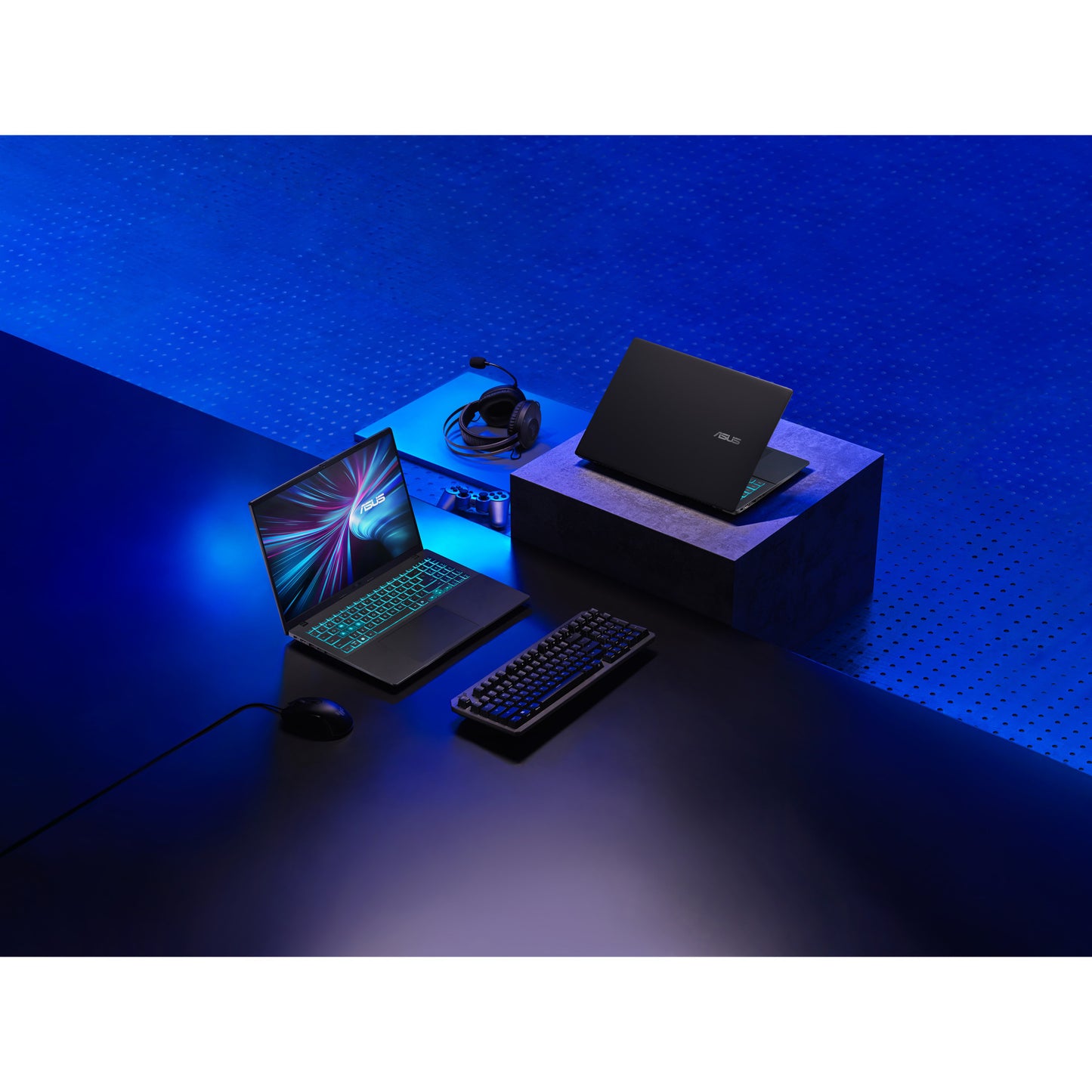 Laptop da gioco Asus v16 fx3607vp-rp003ws 16 (nero | core 7 240h | rtx 5070 | 16 GB | 1 TB SSD)