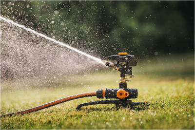 Irrigatore di settore Fiskars | su base treppiede | con valvola on-off 1027050