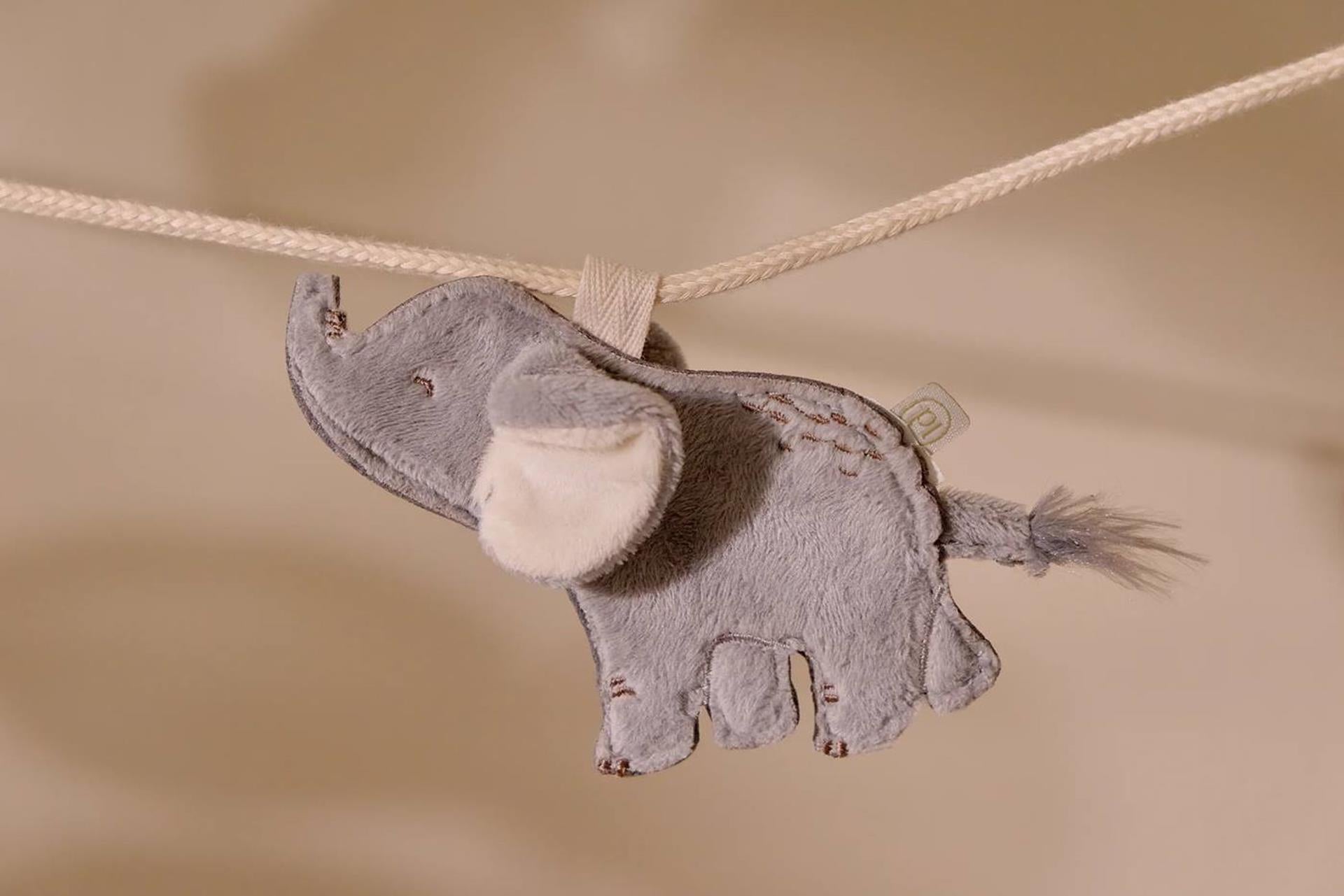 Piccolo elefante ornamentale ghirlanda olandese