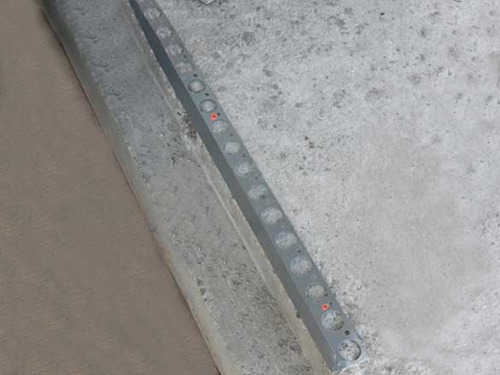 Linea angolare Gb per massetto sabbia-cemento 90x60x1150 zincata | 1 pezzo - GB105090