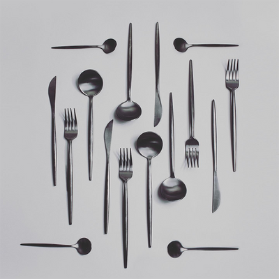 Gemeo cubertería serwa negro mate 16 piezas