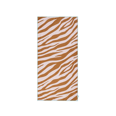 Vibrant stripes | oranje wit microvezel handdoek 135 x 65 cm