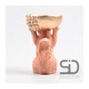 Season inspired decoration eekhoorn met bak 11x9,5x18cm beigerood