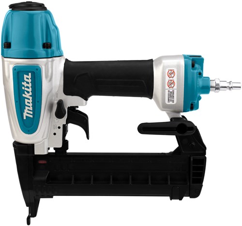 Cucitrice Makita at638a 8 bar (corona stretta) in valigetta, con olio - at638a