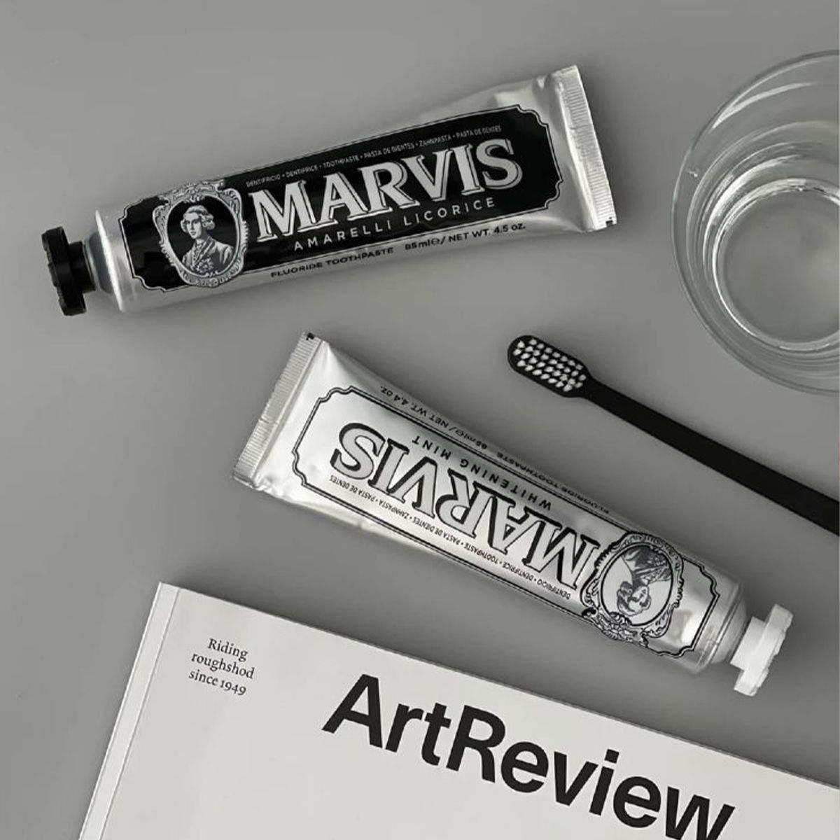 Marvis dentifricio sbiancante alla menta 85 ml