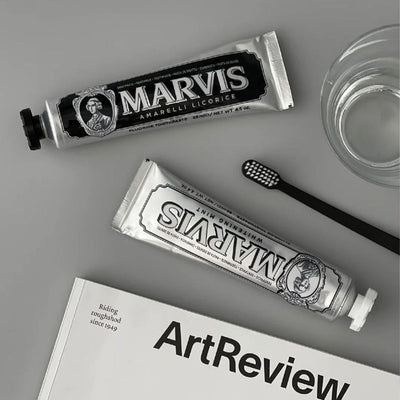 Marvis dentifricio sbiancante alla menta 85 ml
