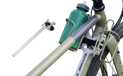 Morsetto per portaborraccia Minoura doppio supporto per tubo obliquo emb-2b