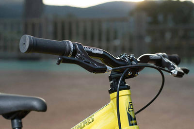 Manubrio Youngstar 560 con componenti inversi
