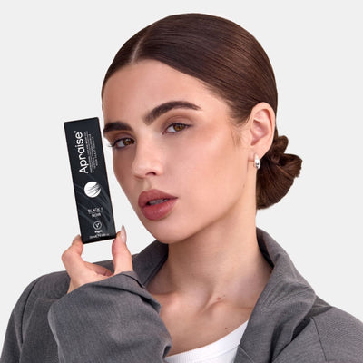 Aprire la vernice per ciglia nere n. 1