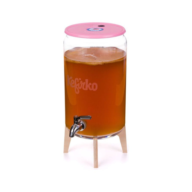 Kefirko kombucha jar su un treppiede